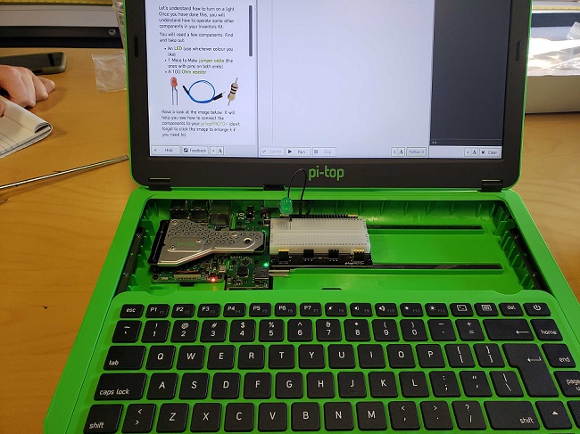 the pi-top [3] laptop and its components