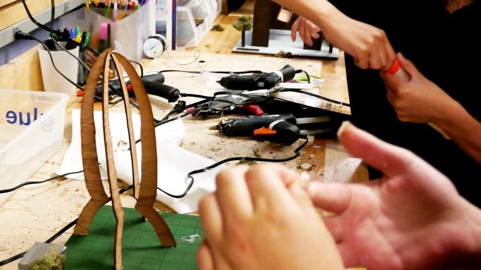 students working in a makerspace