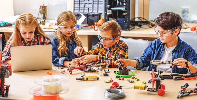 students using engineering tools in a school makerspace following an edtech purchase