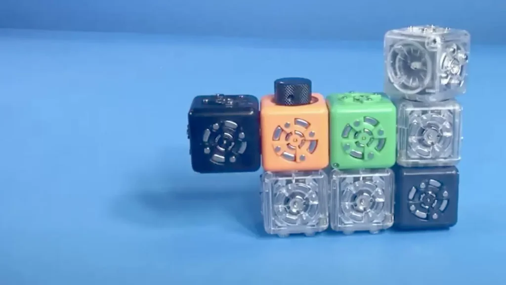 a cubelets robot build